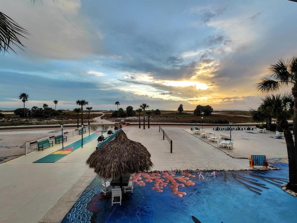 Tahitian Beach Resort Treasure Island Eksteriør bilde